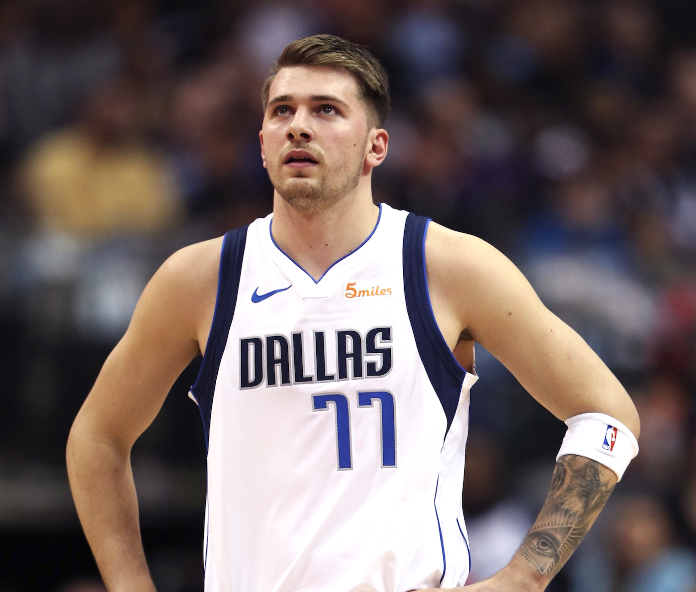 又砍下20+8+6!抱歉东契奇:你从历史第一变成了历史第二